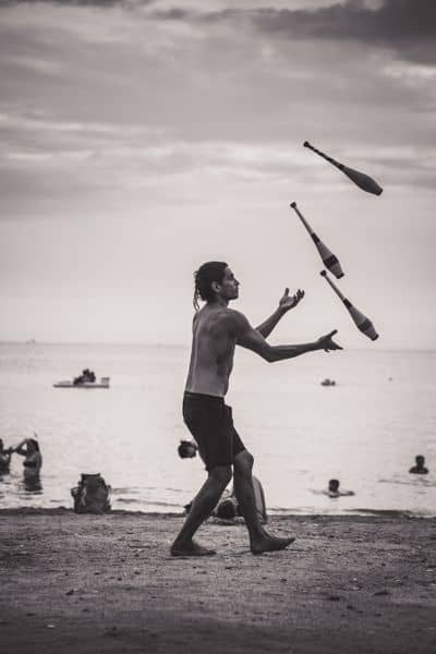 ζογκλερικά juggling